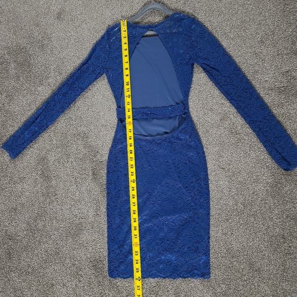 Windsor Lace Dress - Picture 10 of 11